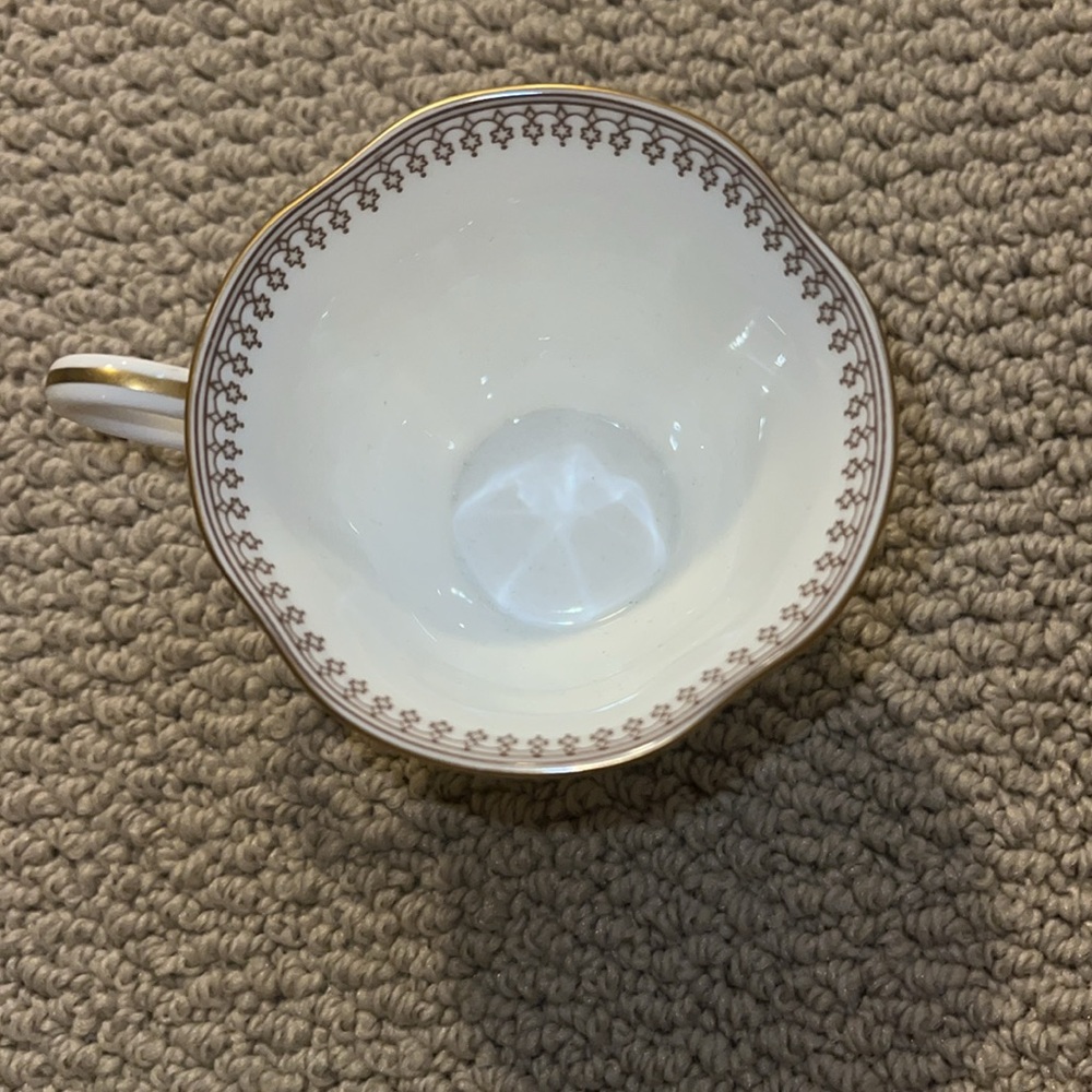 Wedgwood Butterfly bloom yellow teacup - Picture 6 of 6